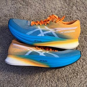 Asics Metaspeed Edge Plus size 10 Mens